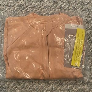 NWT! Goumi Footies Sz: 6-12